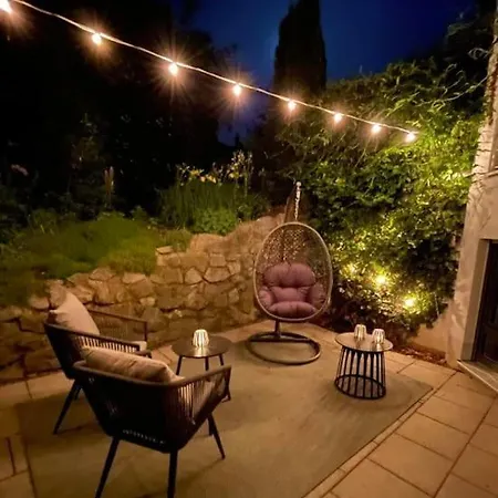 Ferienwohnung-neu Renoviert-nahe Regensburg アパート