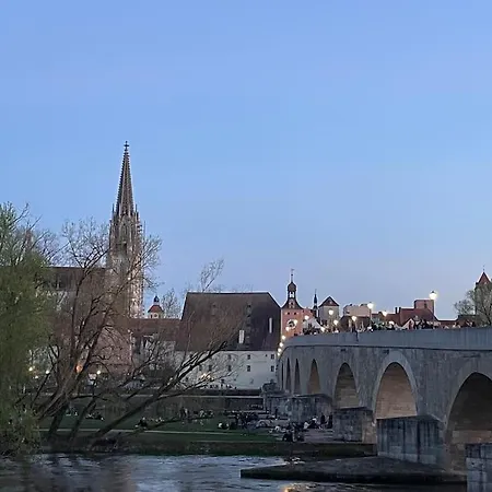 アパート Ferienwohnung-neu Renoviert-nahe Regensburg