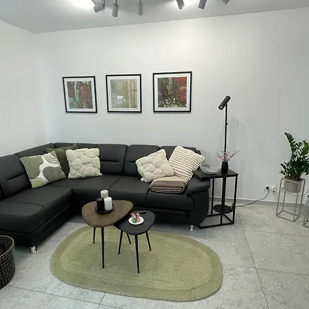 Ferienwohnung-neu Renoviert-nahe Regensburg アパート *