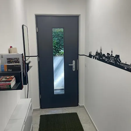 Ferienwohnung-neu Renoviert-nahe Regensburg アパート *