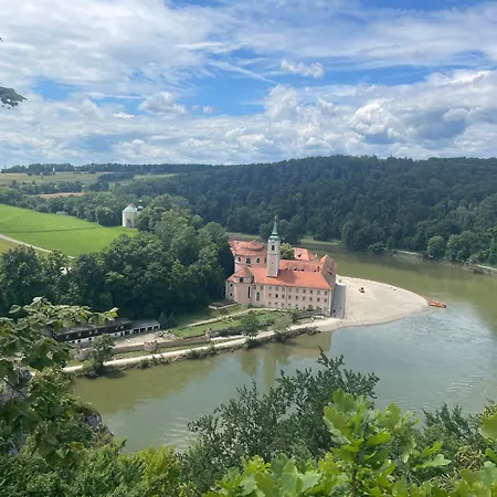 Ferienwohnung-neu Renoviert-nahe Regensburg